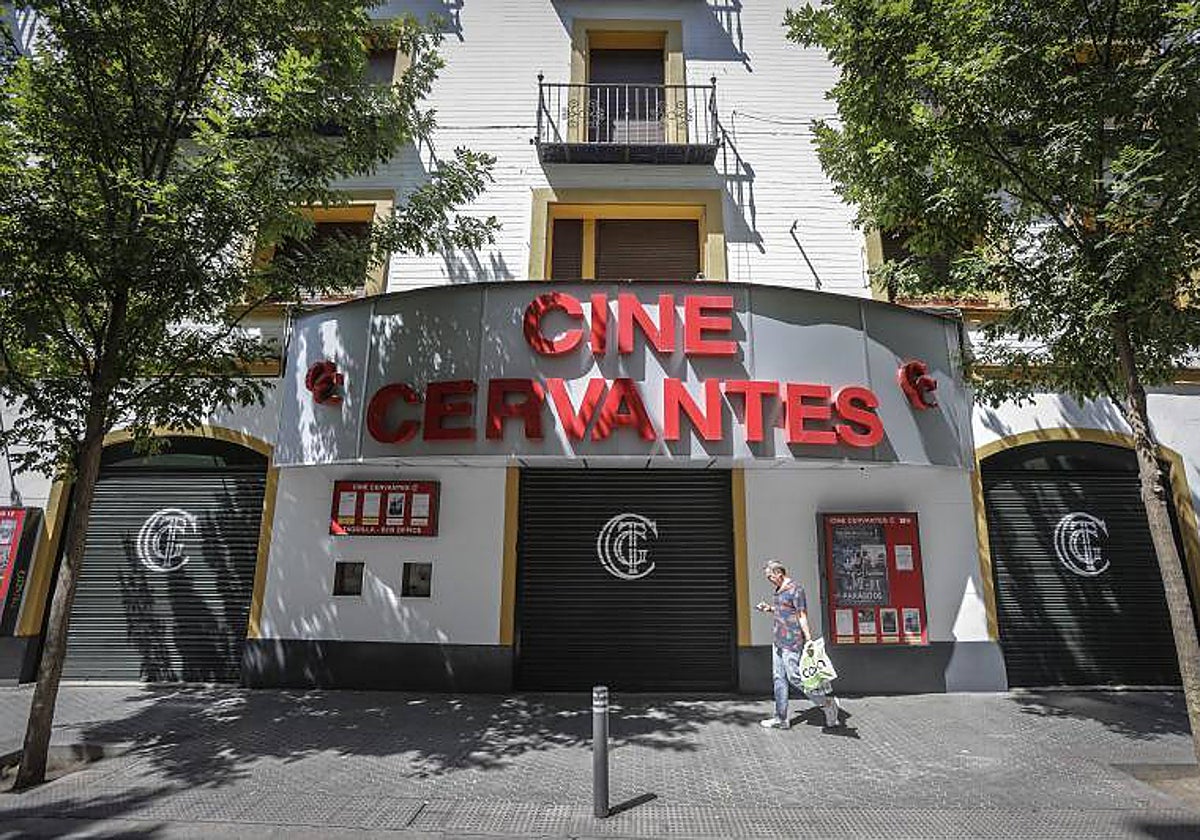 Las entradas a dos euros sólo se podrán expedir en las taquillas de las salas, previa identificación de la persona y la acreditación de su edad