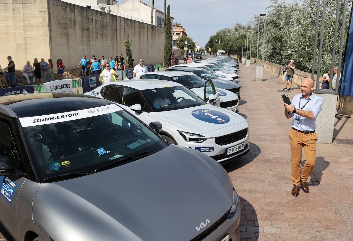 Fotos: La FIA celebra un EcoRally por las calles de Córdoba,