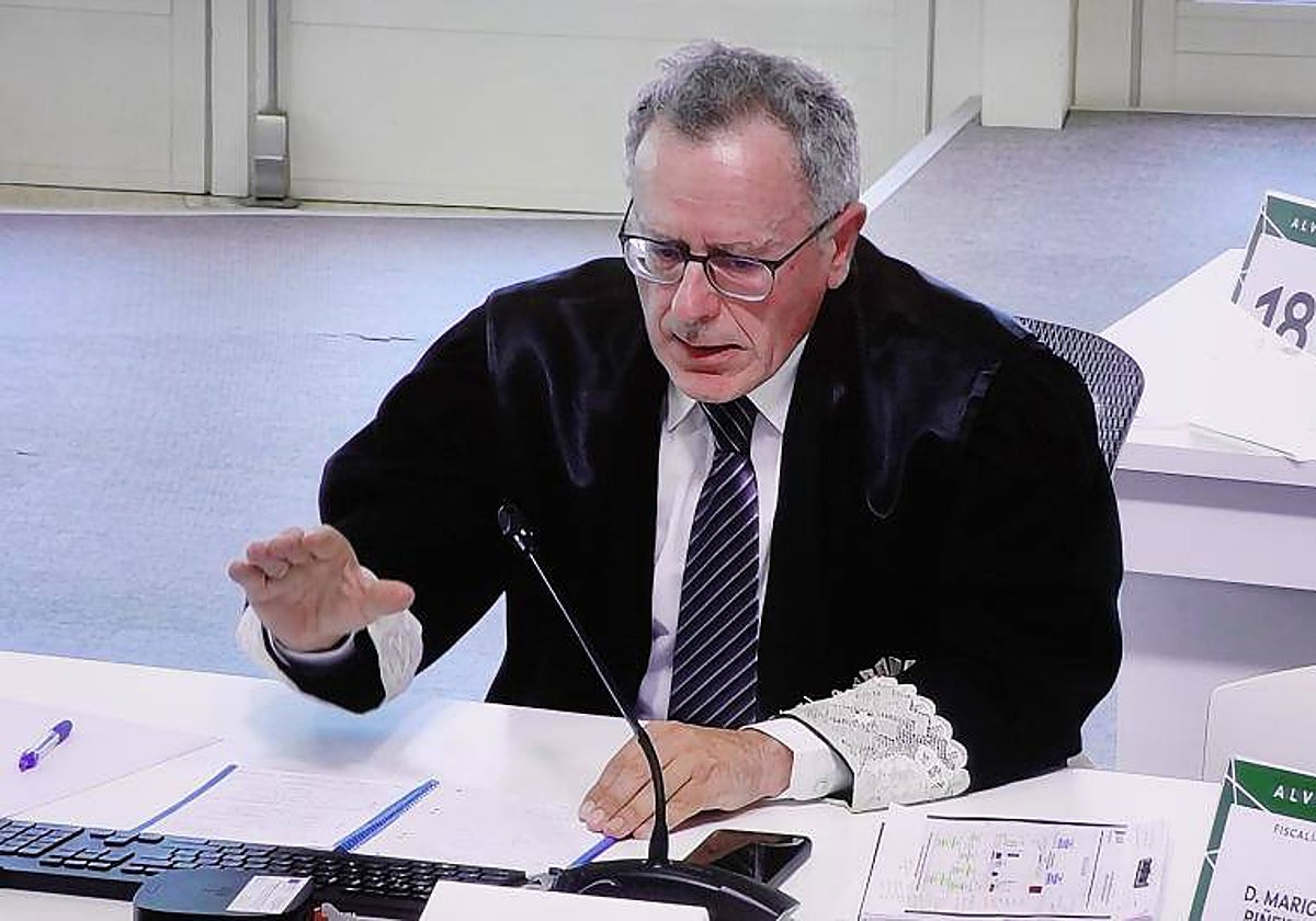 El fiscal, este martes, durante el juicio