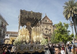 (Vídeo) La Virgen de la Merced, por su barrio en la tarde del Lunes Santo de Córdoba