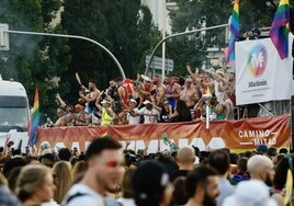 Orgullo Gay Madrid 2023: cortes de tráfico calle a calle, prohibiciones de aparcamiento y refuerzo de seguridad