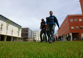 Universidad de Valladolid: Únete, Vive y Aprende
