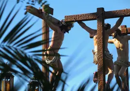 (Vídeo) La cofradía de la Conversión, por anchos caminos en el Viernes Santo de Córdoba