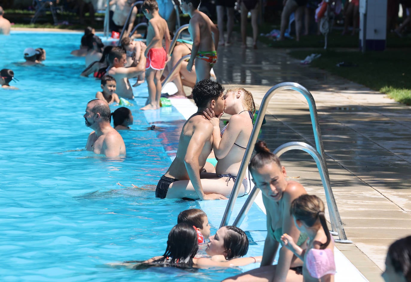 Fotos: El sofocante calor en Córdoba en el primer fin de semana de verano