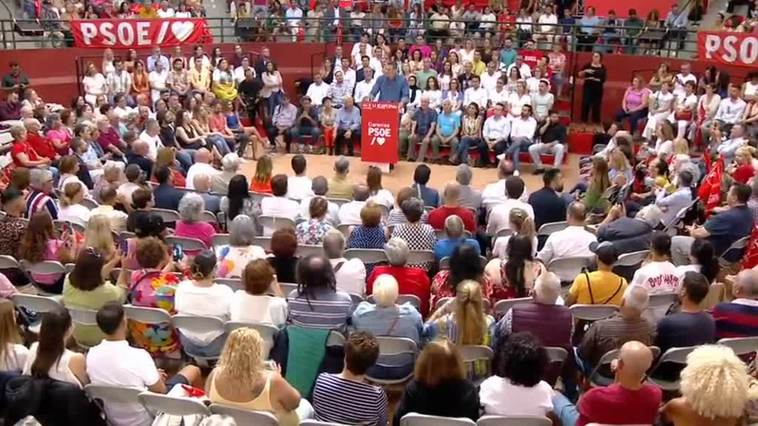 Sánchez: "La economía española va como una moto y eso no es casualidad"