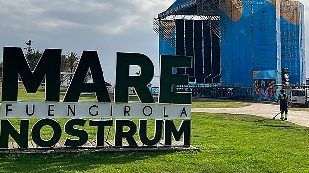 Preparativos para la celebración de Marenostrum Fuengirola