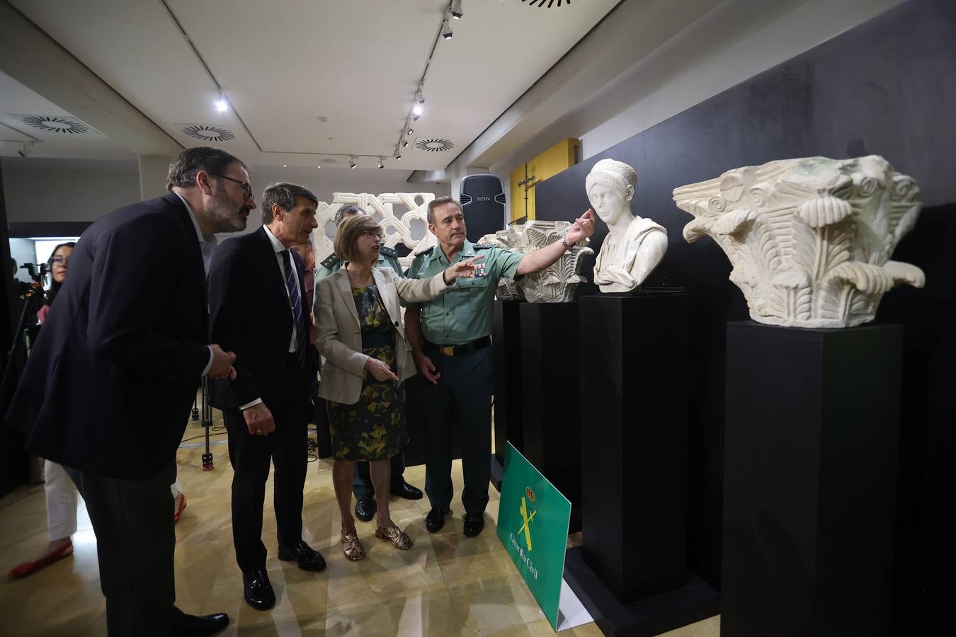 Fotos: Las decenas de piezas arqueológicas intervenidas por la Guardia Civil en Córdoba