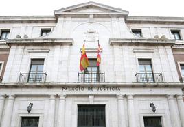 Absueltos los tres acusados de una brutal agresión con palas a las puertas de una discoteca en Valladolid