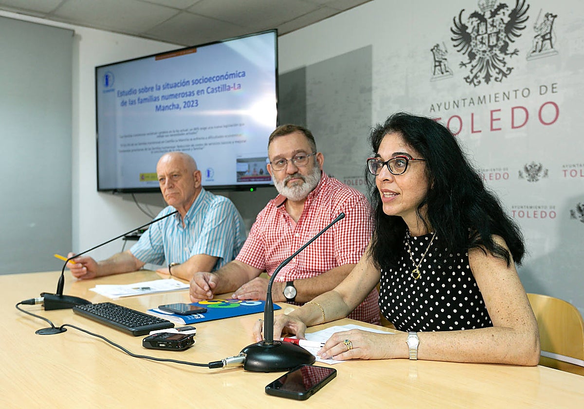 De izqda. a dcha. José Luis García, Eduardo Galicia y María Soledad Illescas