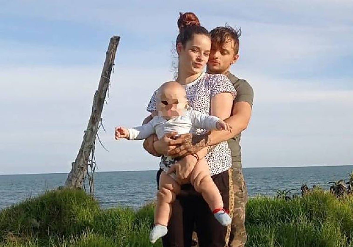 Imagen de archivo de María Teresa Tanco junto a su expareja y uno de sus hijos