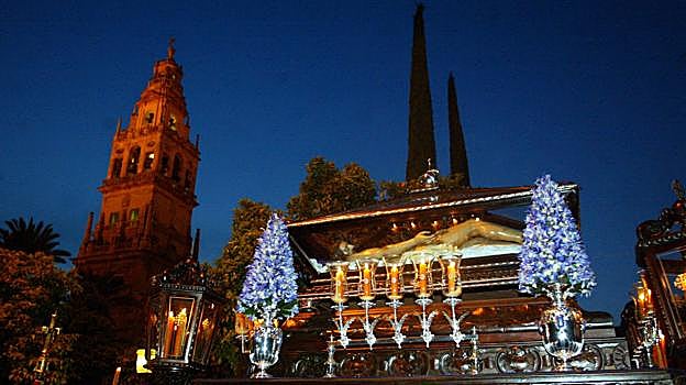 El Santo Sepulcro, en el Patio de los Naranjos en 2003
