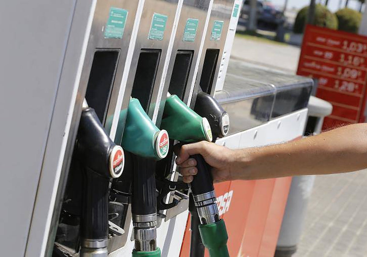 Así está el precio de la gasolina justo cuando empiezan las vacaciones de verano