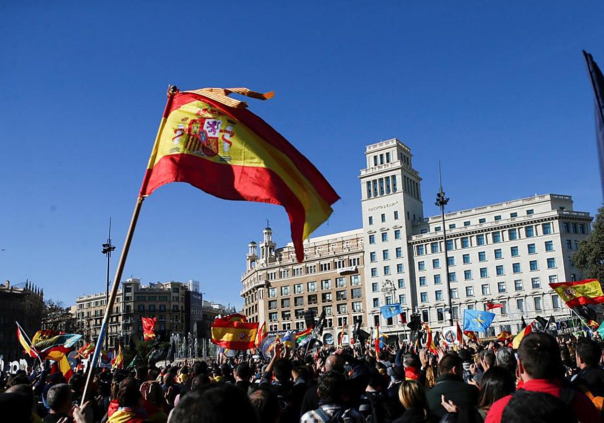 Una manifestación de guardias civiles y policías nacionales en Barcelona en 2018, convocada por Jusapol