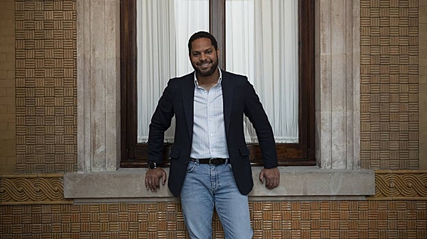 Garriga, en un pasillo del Parlament