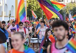 Vox bloquea en el Parlamento de Navarra una declaración de apoyo a las personas LGTB
