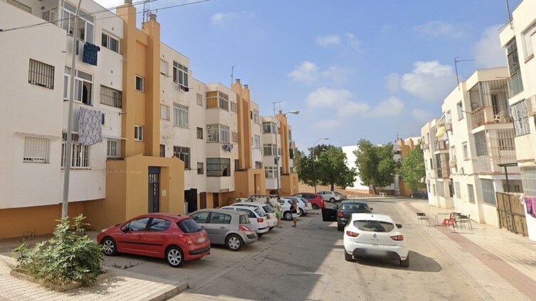 Una pelea de parejas en Vélez-Málaga acaba en un tiroteo con tres heridos dentro de una casa
