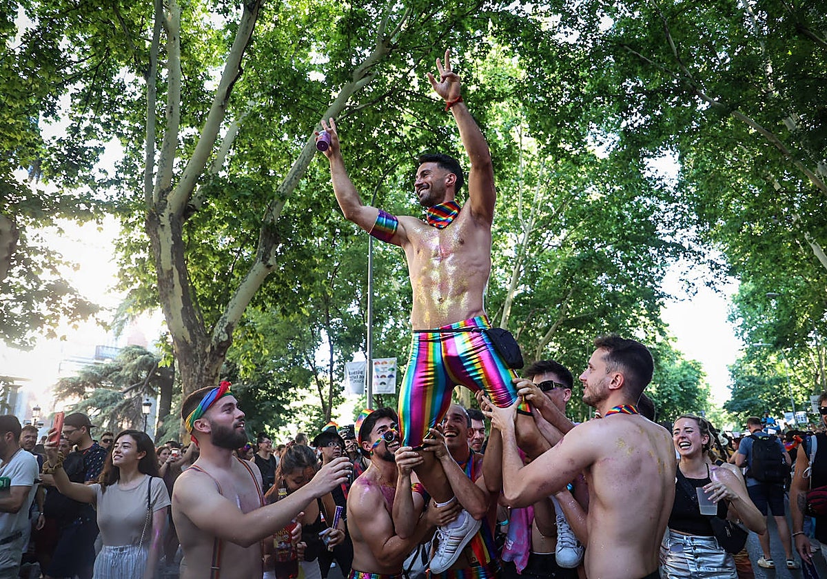 Los manifestantes, a la altura de Neptuno