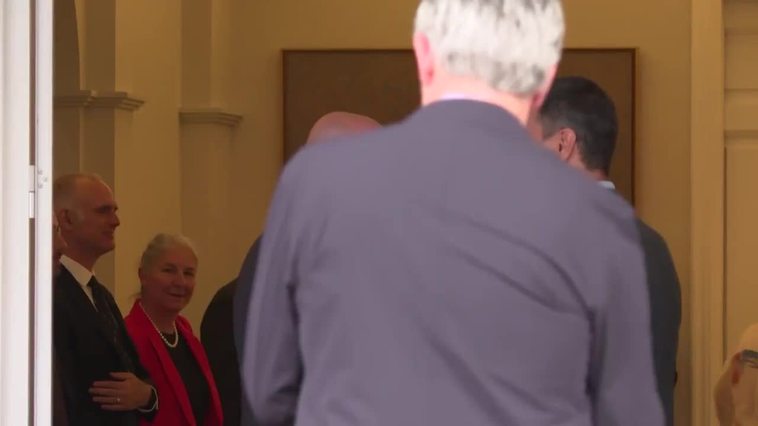 Sánchez recibe al presidente del Consejo Europeo, Charles Michel, en la Moncloa