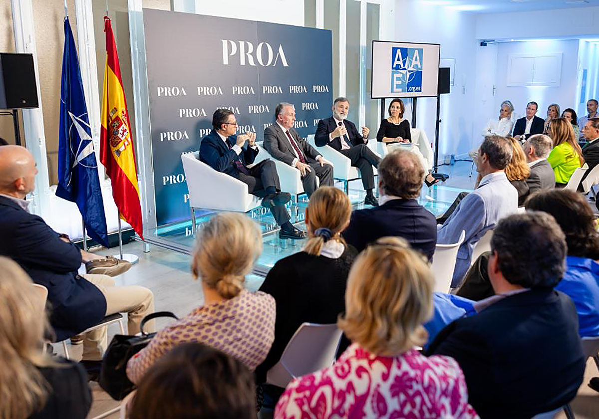 «Guerra y paz en el mercado global», la industria y la cultura de Defensa tras Ucrania