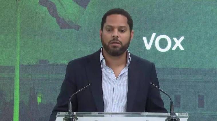 Vox dice que López Miras está "comprando los boletos para que sea una investidura fallida"