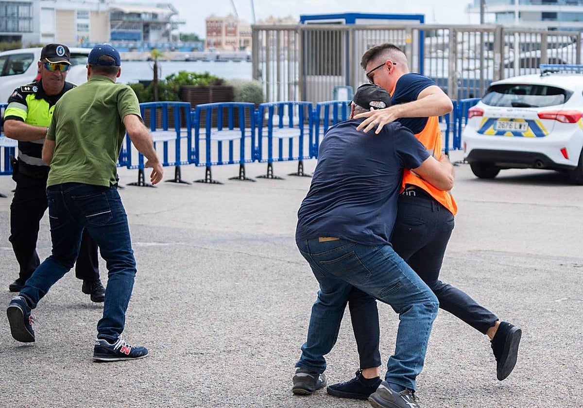Imagen tomada durante la simulación de emergencia por ataque terrorista en el Puerto de Valencia