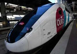 Más de 450 viajeros de un tren de Ouigo se quedan atrapados durante horas en un túnel de Tarragona
