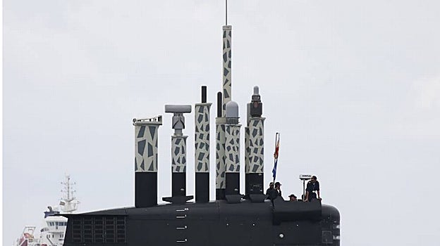 Detalle de la vela del submarino y todas sus antenas