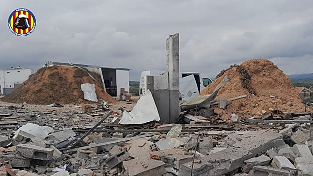 Imagen de la pirotecnia de Vilamarxant donde se ha producido una explosión