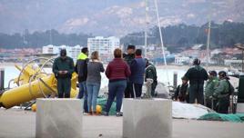 Los buzos de la Guardia Civil buscarán al marinero desaparecido en Cantabria en el interior del barco hundido