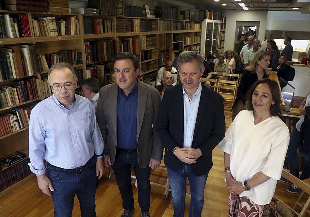 Bugallo, Formoso, Miñones y Taboadela, este lunes en un acto electoral en una librería de Santiago de Compostela
