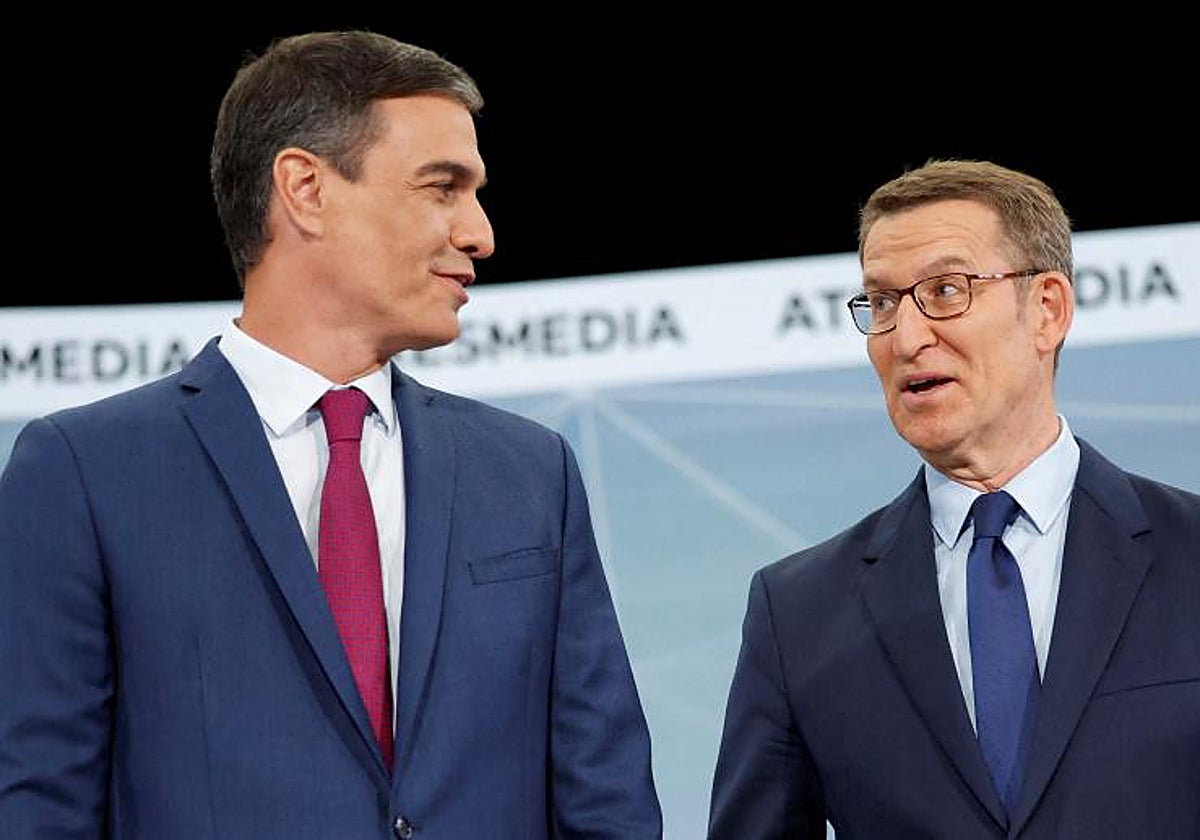 Pedro Sánchez y Alberto Núñez Feijóo, durante el debate