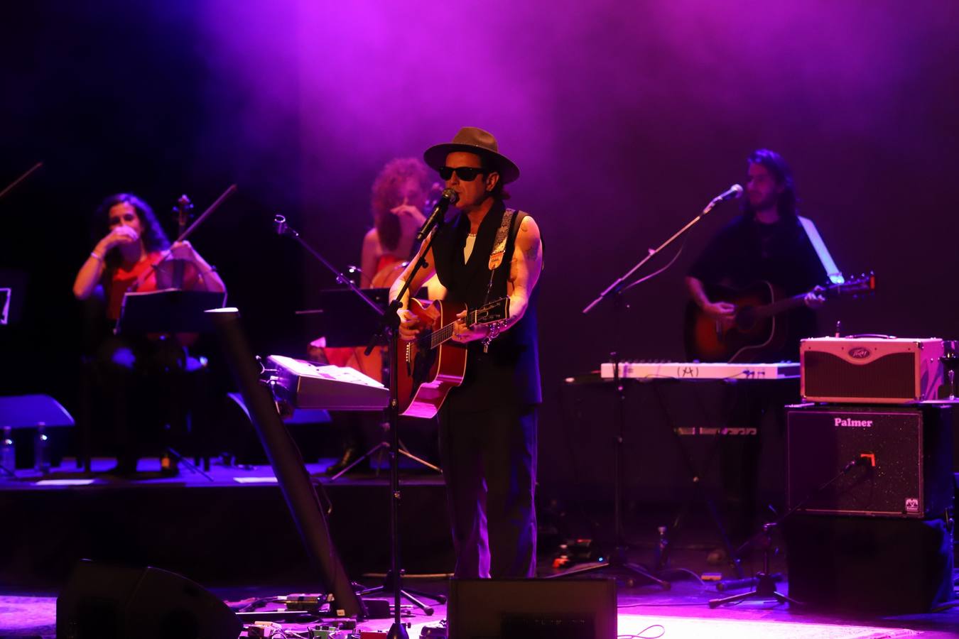 Coti llena el Gran Teatro con sus grandes temas y la fusión en su música