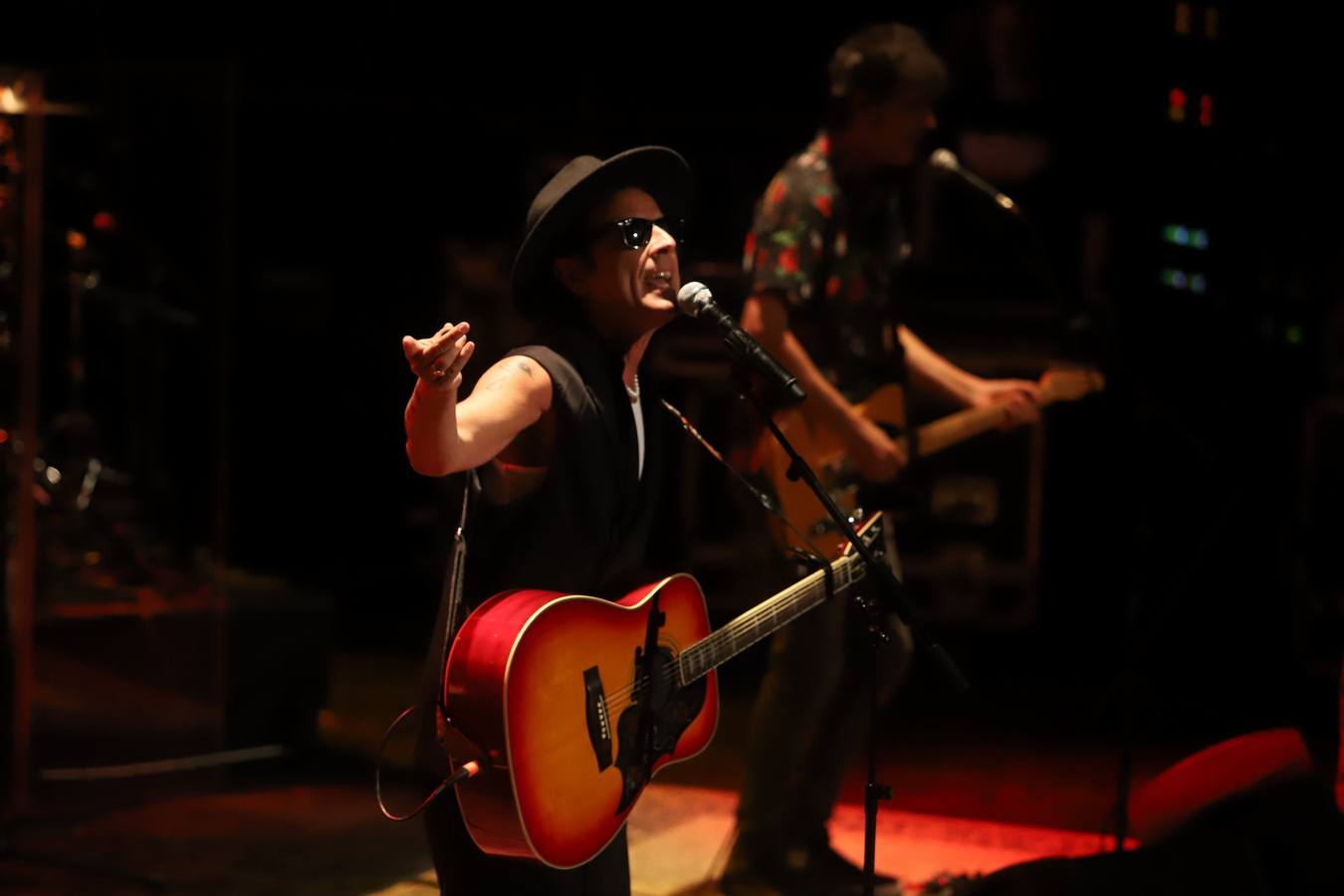 Coti llena el Gran Teatro con sus grandes temas y la fusión en su música