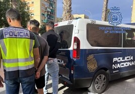 «Violencia extrema», uso de armas blancas y la técnica 'Ronaldinho': detienen a una banda de 14 jóvenes por robos en Alicante