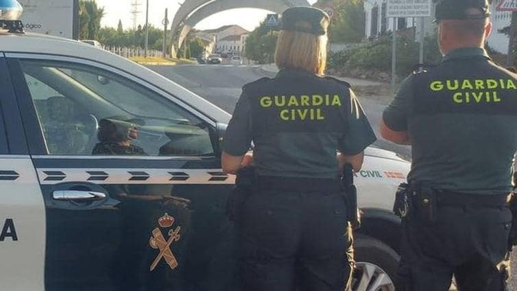 Operación de la Guardia Civil para localizar a los autores de la muerte de un hombre en plena calle en Ricla