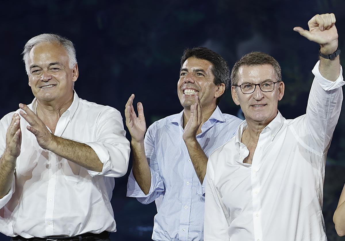 Feijóo reconoce que Marcial Dorado «había sido contrabandista» cuando le conoció