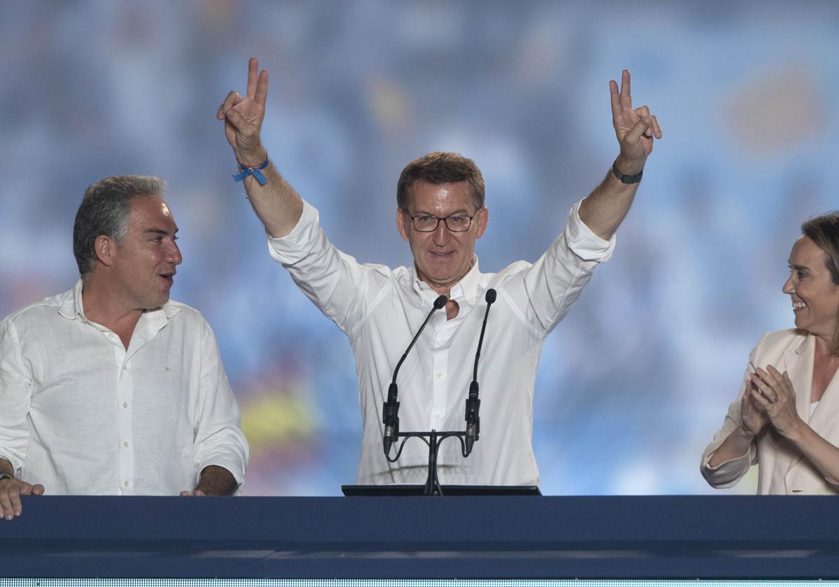 Feijóo apelará al PSOE tras un resultado con sabor a rotunda derrota