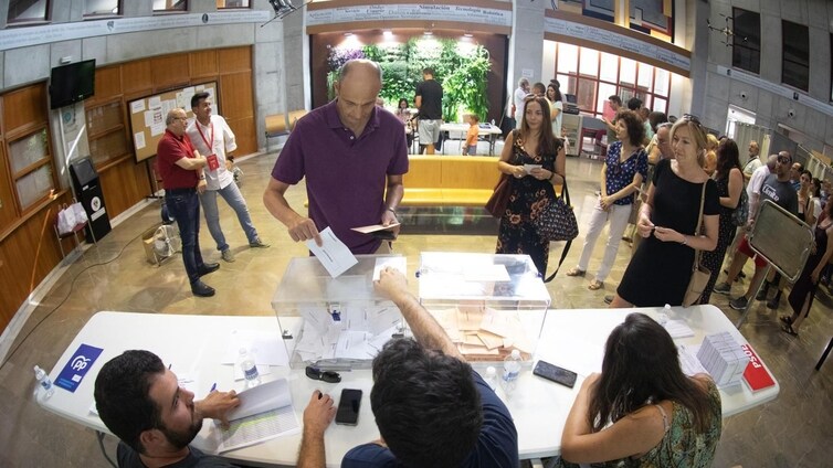 Sondeo Sigma Dos en Granada: el PP sería el partido más votado pero empatado a escaños con el PSOE