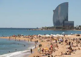 Muere una mujer de 88 años tras ahogarse en una playa de Barcelona
