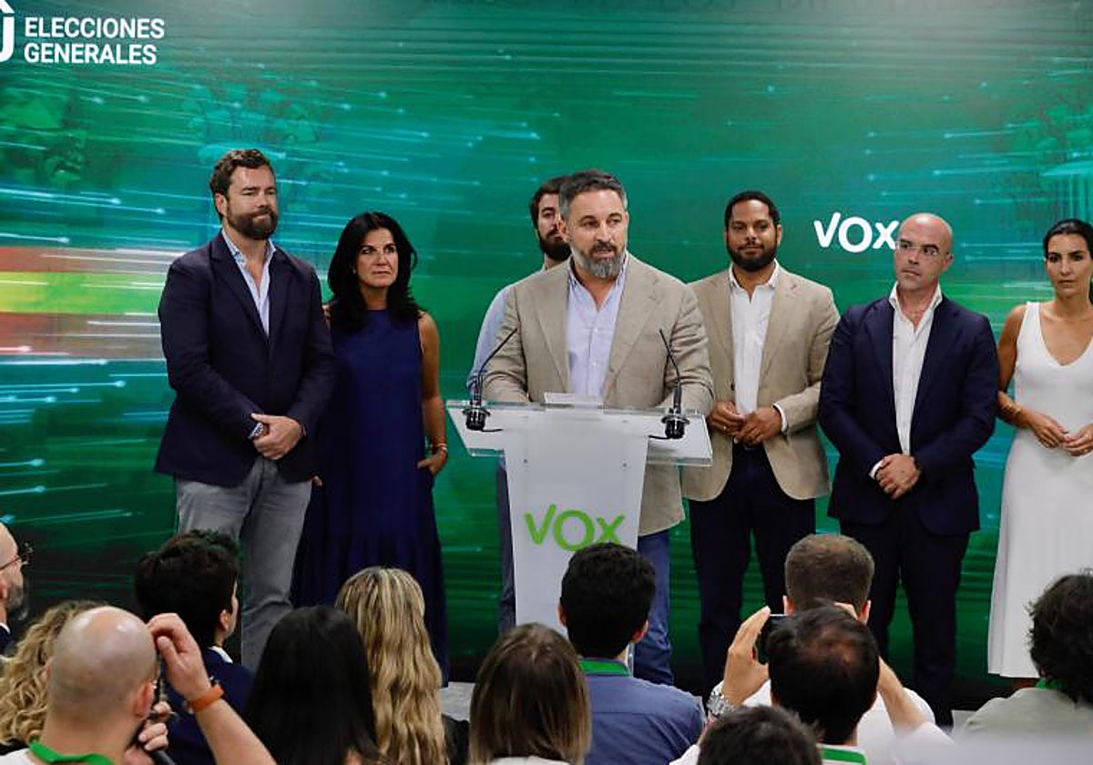 El PP se divide en su diagnóstico sobre si debió confrontar más con Vox o ignorarlos
