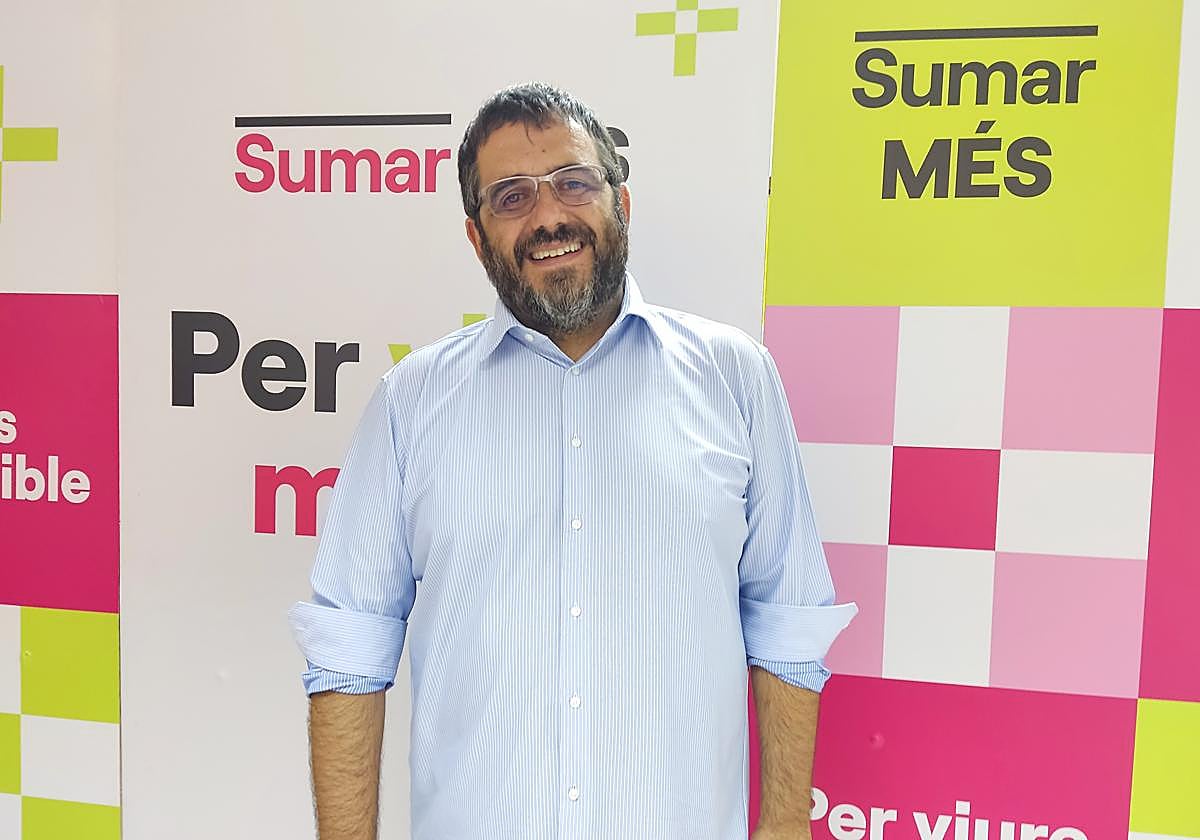 Vicenç Vidal posa en la sede de Més per Mallorca en Palma el día después del 23J