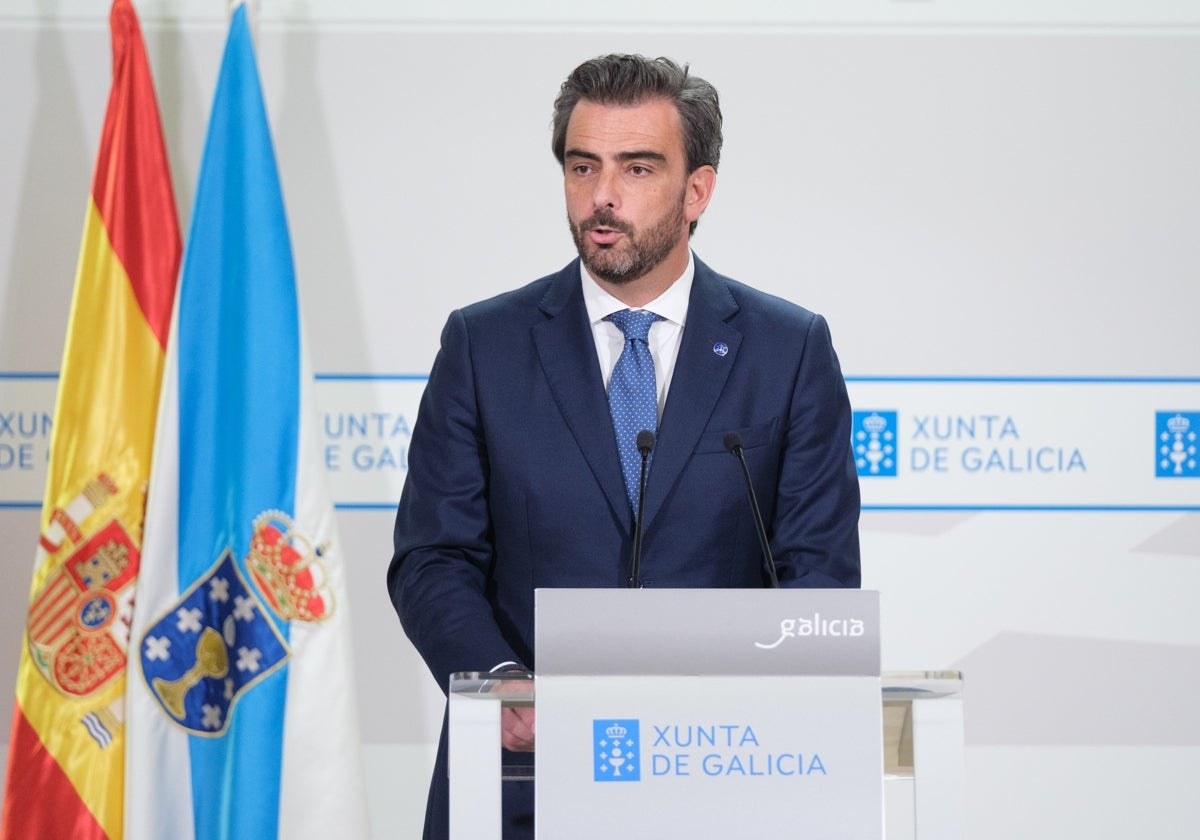 Diego Calvo, este jueves, durante la rueda de prensa tras el Consello de Gobierno