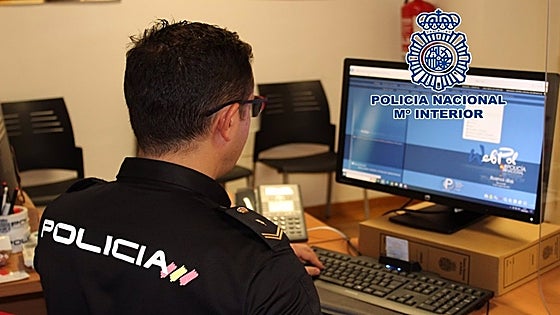 Desmantelan una banda que simulaba casos de violencia de género para regularizar a extranjeras en Almería y Granada