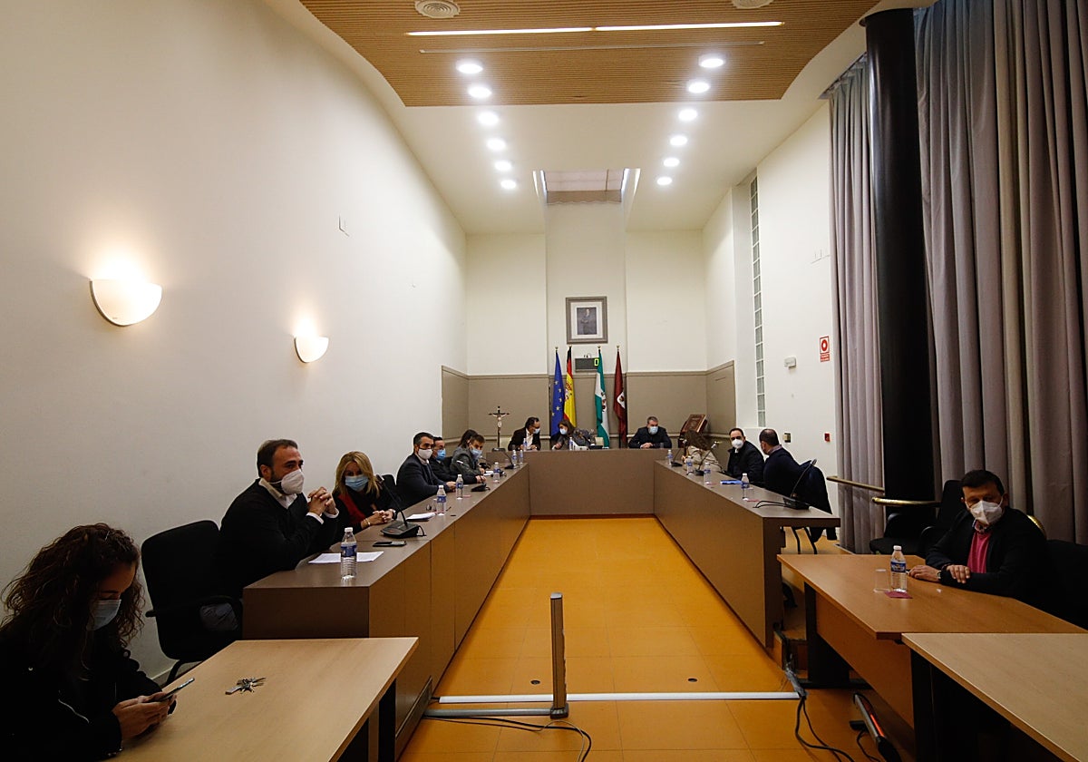 Pleno en el Ayuntamiento de Baena