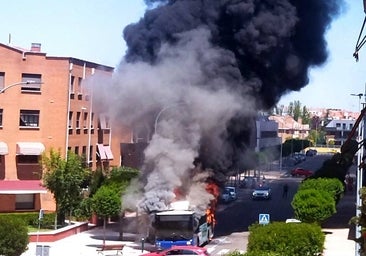 Con 840.000 kilómetros y 15 años. Así es el autobús que ha ardido en Valladolid y que llevará a revisar el resto