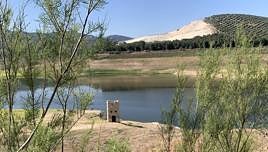 El impactante paisaje de sequía en los pantanos de Córdoba, en imágenes