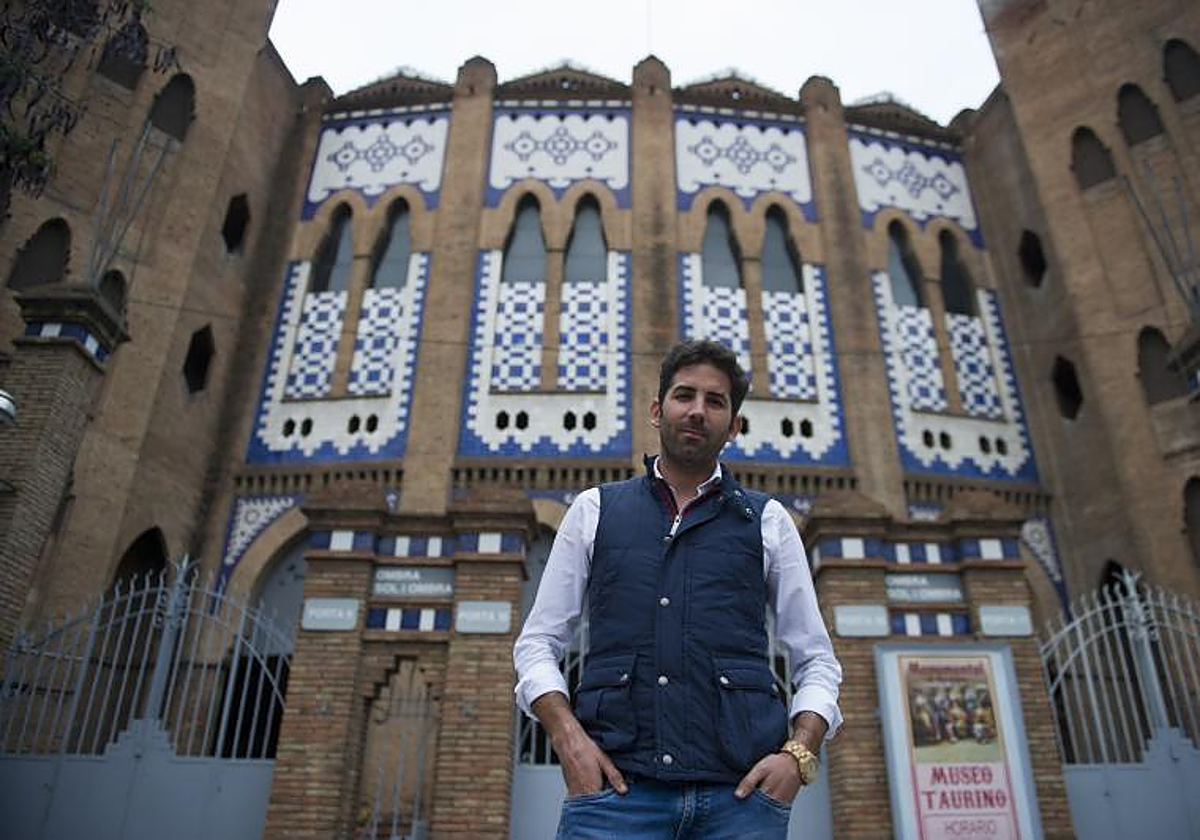 Serafín Marín, a las puertas de la Monumental barcelonesa, en una imagen tomada el año 2016