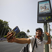 Un nuevo episodio de calor presiona Canarias, en riesgo por temperaturas y de incendio forestal