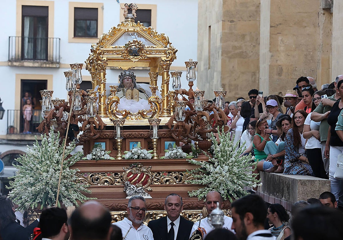 La Virgen del Tránsito, durante la procesión del año pasado