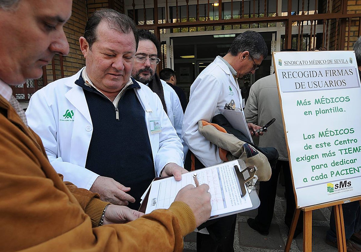 Salud pide más plazas MIR que compensen la falta de médicos en Andalucía